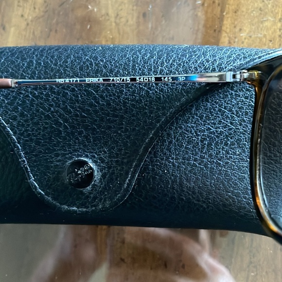 Ray-Ban RB4171 Erika Polarized 710/T5 With Case - Picture 9 of 10